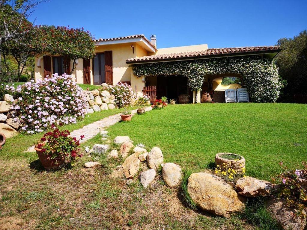 Villa Emilietta Villasimius Exterior photo